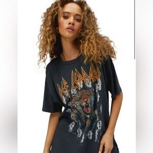 Daydreamer Def Leppard Graphic Tee